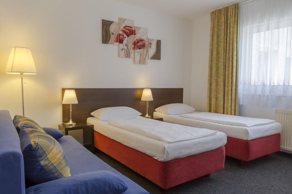 Aparthotel Vega Berlin Exterior photo